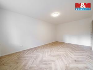 Prodej bytu 3+1, Kadaň, Komenského, 76 m2
