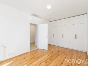 Pronájem bytu 2+kk, Praha - Nusle, Muzikova, 61 m2