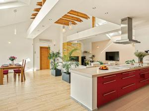 Prodej rodinného domu, Doksy, Severní, 342 m2