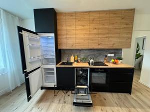 Prodej bytu 3+kk, Ostrava, Aleše Hrdličky, 67 m2