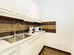 Pronájem kanceláře, Praha - Kunratice, Jana Růžičky, 13 m2