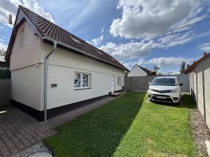 Pronájem rodinného domu, Zlonín, Hlavní, 78 m2