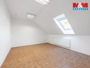 Prodej obchodního prostoru, Velká nad Veličkou, 187 m2