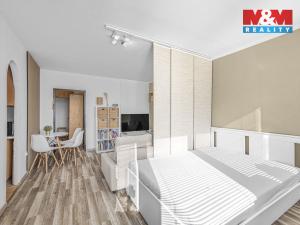 Prodej bytu 2+kk, Praha - Bohnice, Zelenohorská, 46 m2