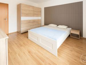 Pronájem bytu 2+kk, Praha - Zličín, Sazovická, 65 m2