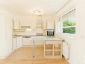 Prodej rodinného domu, Praha - Újezd nad Lesy, Lutínská, 220 m2