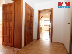 Prodej bytu 2+1, Nový Bor - Arnultovice, Gen. Svobody, 92 m2