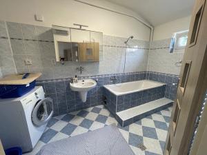 Pronájem rodinného domu, Praha - Zličín, Tylovická, 69 m2
