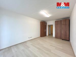 Pronájem bytu 3+1, Jindřichův Hradec - Jindřichův Hradec V, Kosmonautů, 76 m2