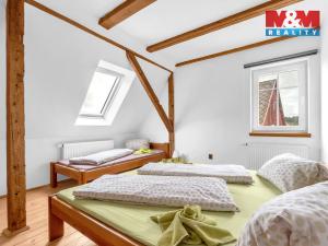 Prodej ubytování, Žacléř, Sadová, 151 m2