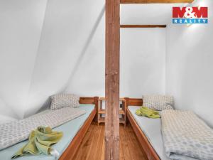 Prodej ubytování, Žacléř, Sadová, 151 m2