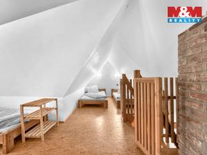 Prodej ubytování, Žacléř, Sadová, 151 m2