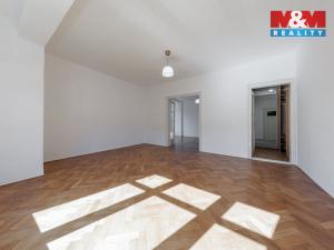Pronájem bytu 2+1, Karlovy Vary, Moskevská, 80 m2