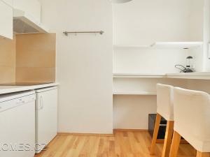 Pronájem bytu 1+1, Praha - Nové Město, Opletalova, 35 m2