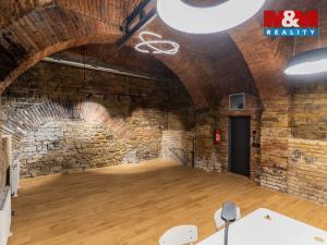 Prodej komerční nemovitosti, Kroměříž, Tovačovského, 43 m2