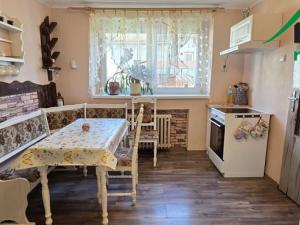 Prodej rodinného domu, Tisová, 280 m2