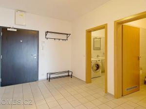Pronájem bytu 2+kk, Praha - Holešovice, U průhonu, 69 m2