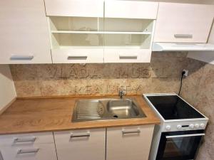 Pronájem bytu 2+kk, Praha - Michle, Ohradní, 40 m2