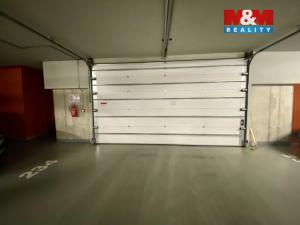 Pronájem garážového stání, Olomouc, Edmunda Husserla, 10 m2