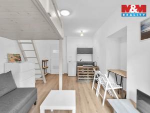 Prodej bytu 1+kk, Miletín, Komenského, 33 m2