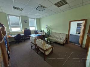 Prodej obchodního prostoru, Znojmo, Vídeňská třída, 5100 m2