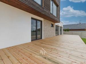 Prodej rodinného domu, Svinaře, Větrná, 156 m2