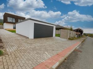Prodej rodinného domu, Svinaře, Větrná, 156 m2