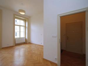 Pronájem bytu 2+kk, Praha - Staré Město, Kozí, 51 m2