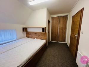 Pronájem bytu 2+kk, Hlušovice, Okružní, 42 m2