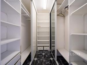 Pronájem bytu 4+1, Třeboň, Lesní, 125 m2