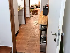 Pronájem obchodního prostoru, Praha - Nové Město, Bolzanova, 100 m2