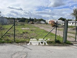 Prodej komerčního pozemku, Pardubice, 2885 m2