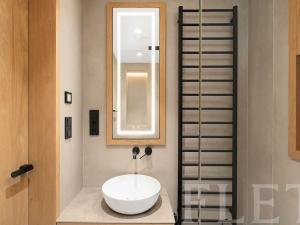 Pronájem bytu 1+kk, Praha - Bubeneč, Vítězné náměstí, 37 m2