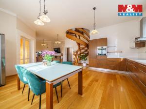 Prodej rodinného domu, Karlovy Vary - Hůrky, Motýlí, 244 m2