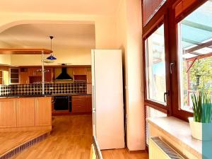 Pronájem bytu 4+kk, Kroměříž, Vrchlického, 130 m2