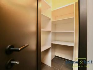 Pronájem bytu 2+kk, Praha - Prosek, Čakovická, 53 m2