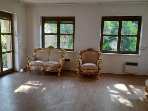 Prodej rodinného domu, Praha - Kyje, Branská, 402 m2