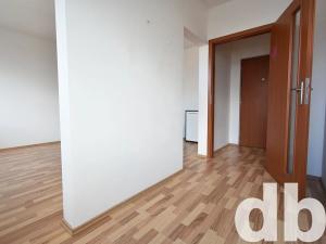 Prodej bytu 1+1, Karlovy Vary, Dubová, 32 m2