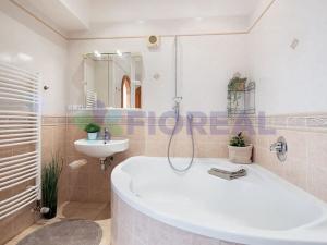 Prodej bytu 3+kk, Praha - Strašnice, Pod Rapidem, 85 m2