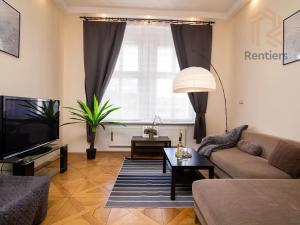 Pronájem bytu 1+kk, Praha - Smíchov, Na Valentince, 48 m2