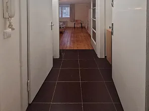 Pronájem bytu 1+kk, Praha, Na Větrníku, 29 m2