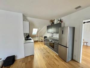 Pronájem bytu 2+kk, Praha - Holešovice, Kamenická, 70 m2