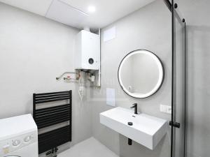 Pronájem bytu 2+kk, Praha - Košíře, Naskové, 60 m2