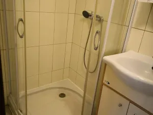 Pronájem bytu 1+kk, Děčín, Teplická, 19 m2