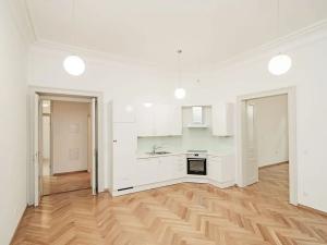 Pronájem bytu 2+kk, Praha - Vinohrady, Balbínova, 68 m2