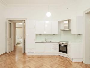 Pronájem bytu 2+kk, Praha - Vinohrady, Balbínova, 68 m2