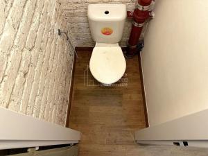 Pronájem výrobních prostor, Praha - Karlín, Pernerova, 89 m2