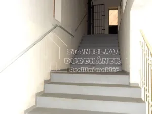 Pronájem výrobních prostor, Praha - Karlín, Pernerova, 89 m2