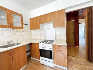 Pronájem bytu 2+1, Praha - Karlín, Pernerova, 79 m2