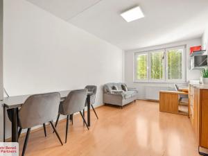 Pronájem bytu 2+kk, Praha - Stodůlky, Bašteckého, 44 m2